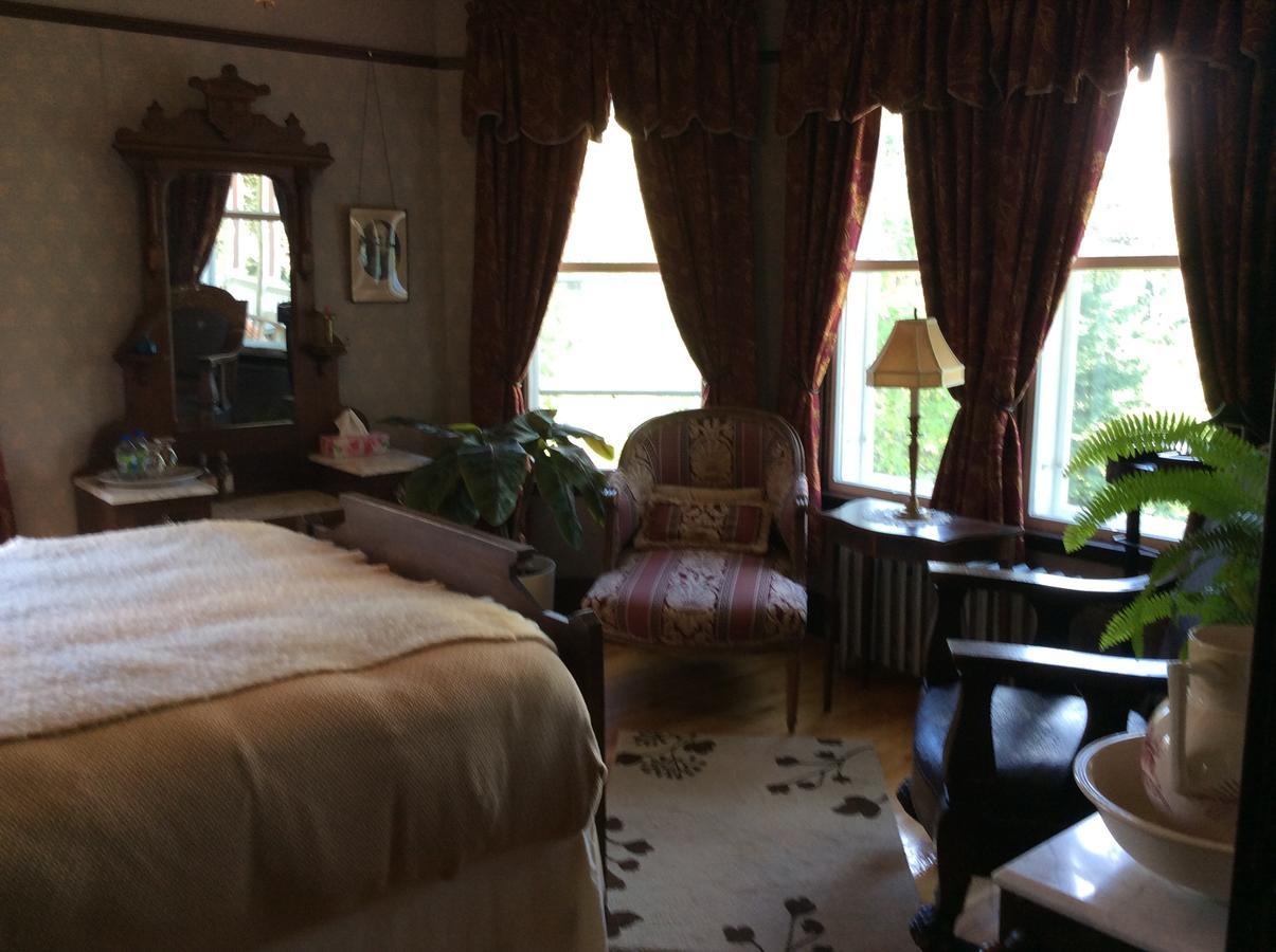 Auberge Taylor Manor Saint-Georges Εξωτερικό φωτογραφία