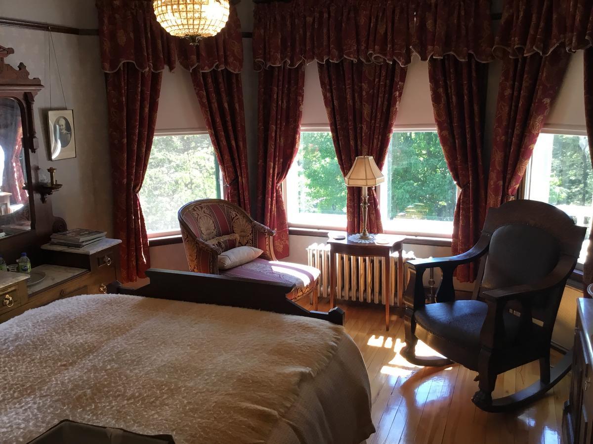 Auberge Taylor Manor Saint-Georges Εξωτερικό φωτογραφία