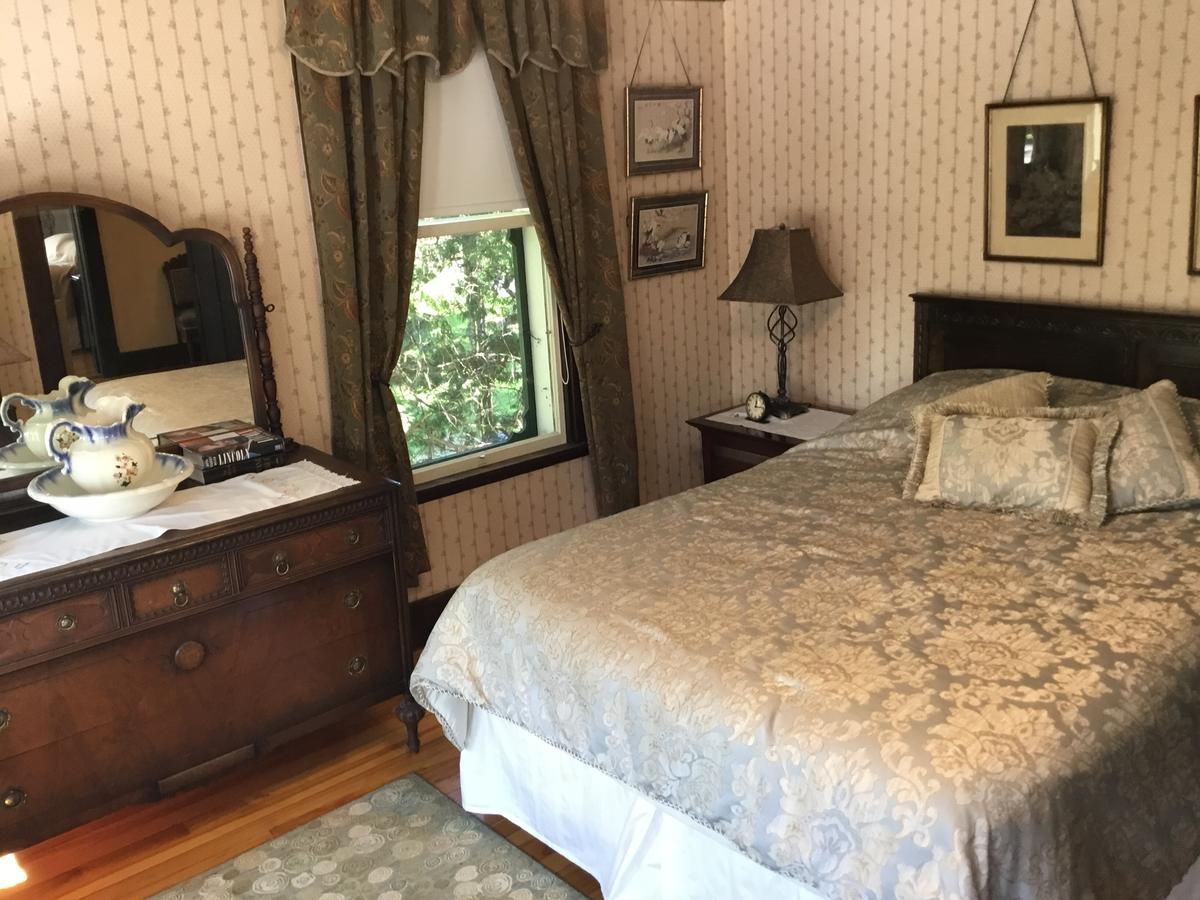 Auberge Taylor Manor Saint-Georges Εξωτερικό φωτογραφία
