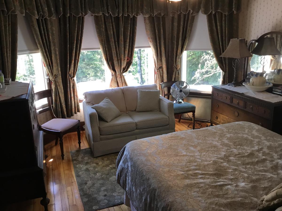 Auberge Taylor Manor Saint-Georges Εξωτερικό φωτογραφία